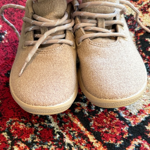Allbirds Women's Tan Wool Sneakers - Picture 5 of 7
